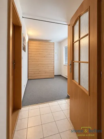 Pronájem kanceláře, Vestec, Vídeňská, 100 m2