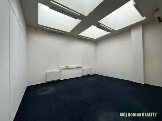 Pronájem kanceláře, Praha - Libeň, Lisabonská, 30 m2
