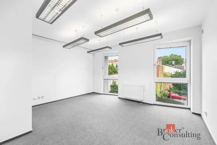 Pronájem kanceláře, Plzeň - Jižní Předměstí, Radobyčická, 54 m2