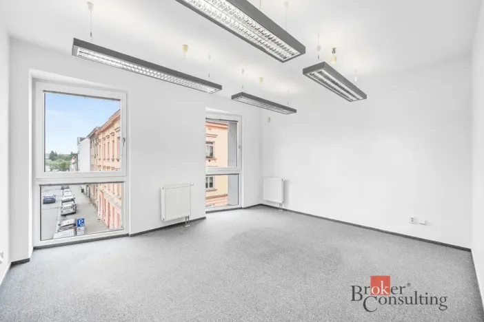 Pronájem kanceláře, Plzeň - Jižní Předměstí, Radobyčická, 54 m2