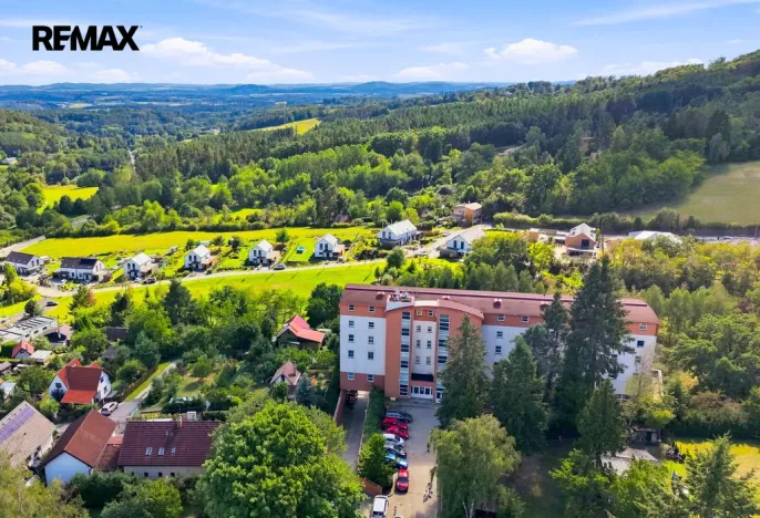 Prodej bytu 2+kk, Kamenice - Ládví, Benešovská, 60 m2