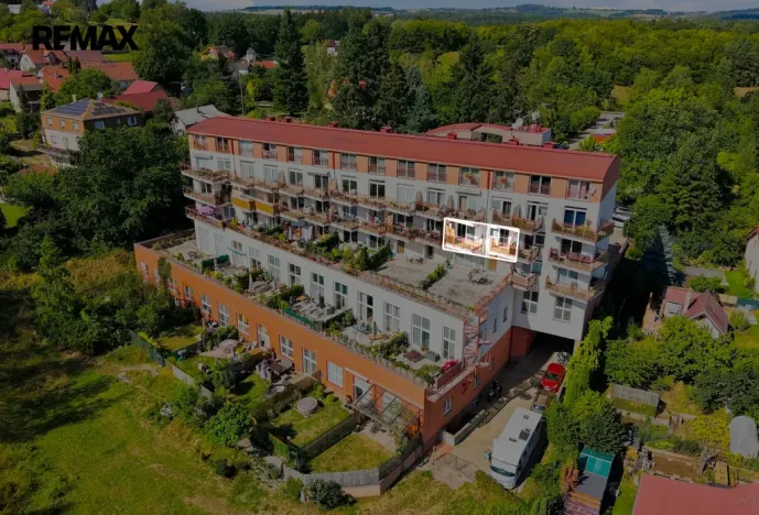 Prodej bytu 2+kk, Kamenice - Ládví, Benešovská, 60 m2