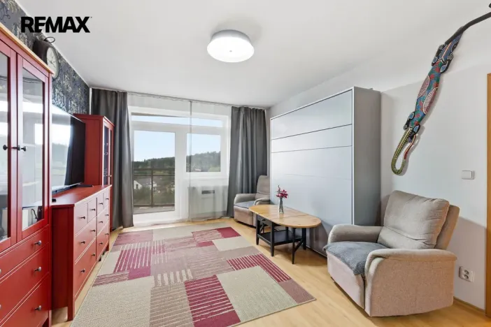 Prodej bytu 2+kk, Kamenice - Ládví, Benešovská, 60 m2
