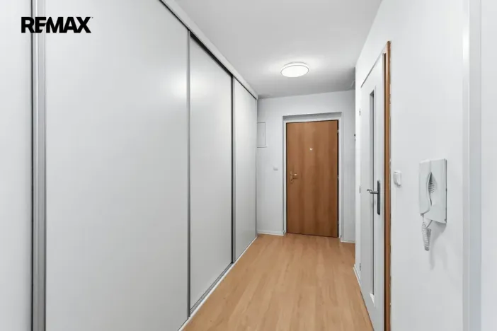Prodej bytu 2+kk, Kamenice - Ládví, Benešovská, 60 m2