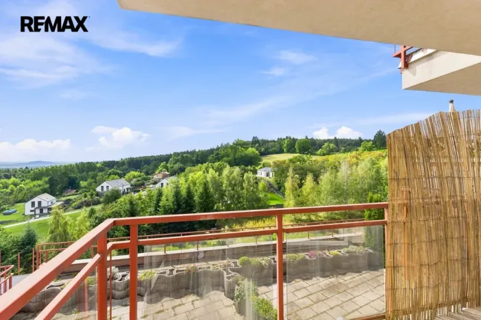 Prodej bytu 2+kk, Kamenice - Ládví, Benešovská, 60 m2