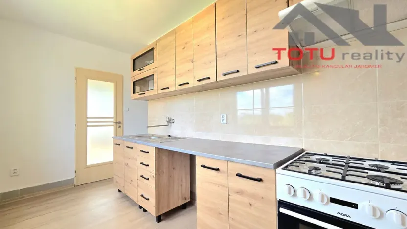 Prodej bytu 3+1, Jaroměř, Máchova, 70 m2