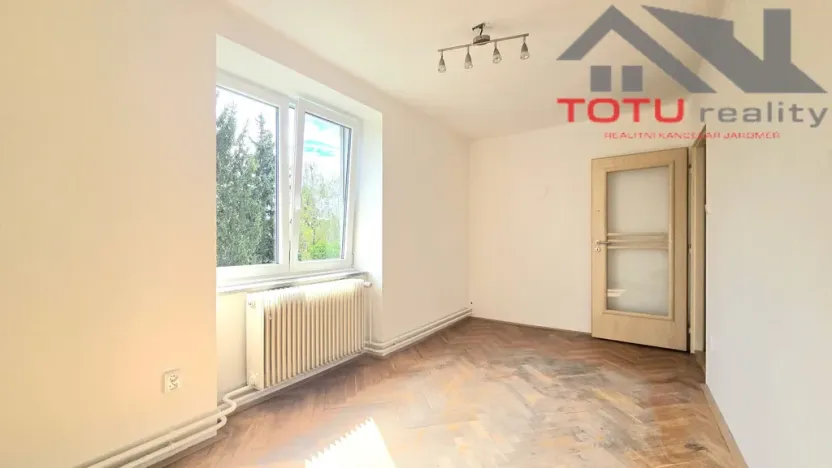 Prodej bytu 3+1, Jaroměř, Máchova, 70 m2