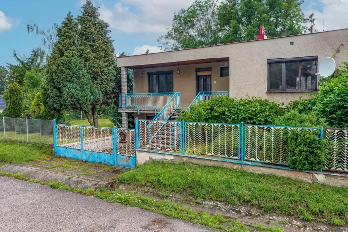 Prodej rodinného domu, Chrášťany, 154 m2