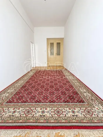 Pronájem bytu 4+1, Praha - Nové Město, Vyšehradská, 103 m2