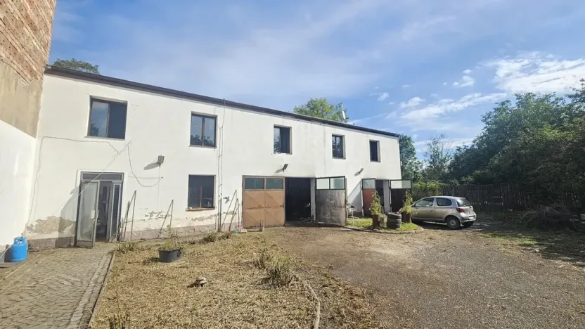 Prodej rodinného domu, Býčkovice - Velký Újezd, 700 m2