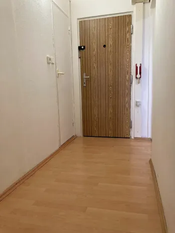Prodej bytu 1+1, Chomutov, Hutnická, 39 m2
