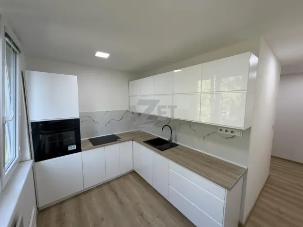 Prodej bytu 2+1, Orlová - Lutyně, Vnitřní, 57 m2