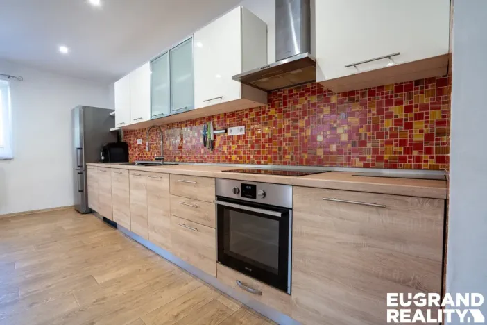 Prodej rodinného domu, Lučany nad Nisou, 235 m2