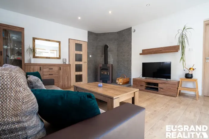 Prodej rodinného domu, Lučany nad Nisou, 235 m2