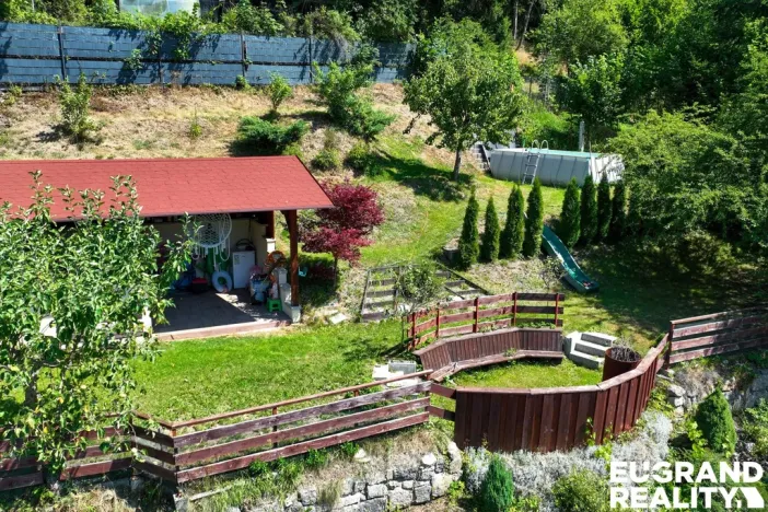 Prodej rodinného domu, Lučany nad Nisou, 235 m2