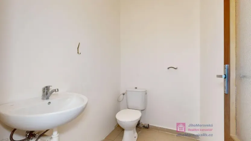 Pronájem obchodního prostoru, Rakvice, Zahradní, 144 m2