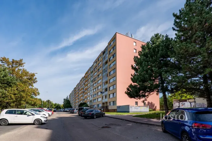 Pronájem bytu 3+kk, Praha - Petrovice, Rezlerova, 63 m2