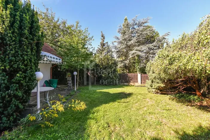 Pronájem rodinného domu, Praha - Dolní Chabry, Podhorská, 230 m2
