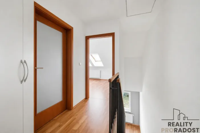 Prodej bytu 3+kk, Hovorčovice, Řipská, 75 m2