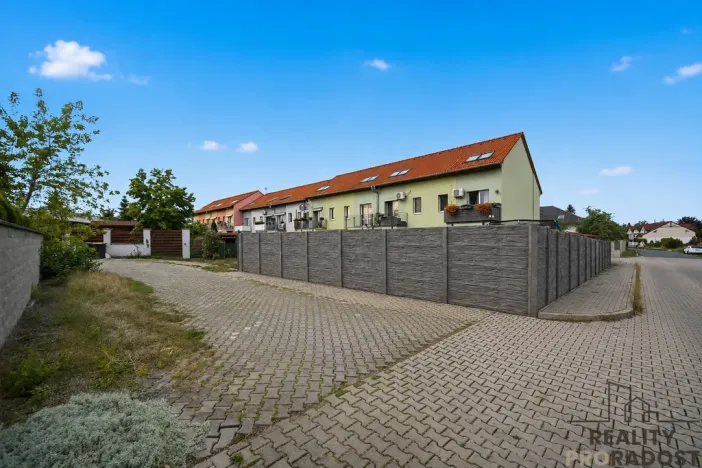 Prodej bytu 3+kk, Hovorčovice, Řipská, 75 m2