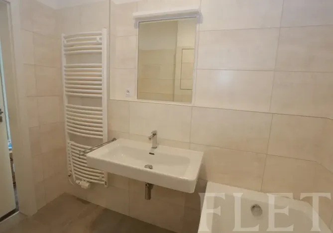 Pronájem bytu 2+kk, Praha - Karlín, U Mlýnského kanálu, 57 m2