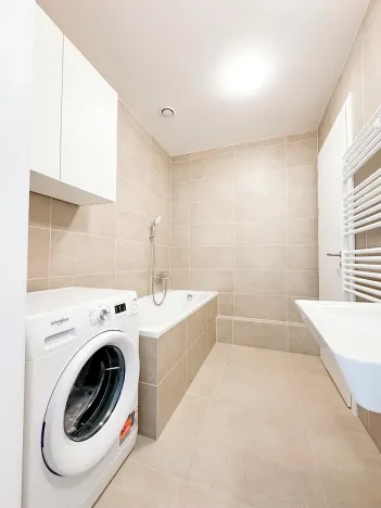 Pronájem bytu 2+kk, Praha - Holešovice, Tusarova, 58 m2