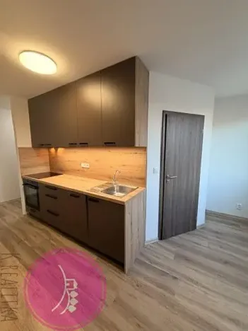 Pronájem bytu 3+1, Přerov, Svornosti, 70 m2