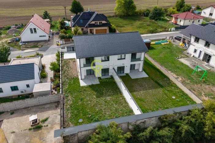 Prodej rodinného domu, Podolanka, V Ohradě, 129 m2