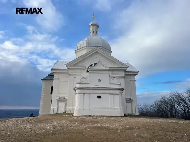 Prodej ubytování, Pohořelice, 1800 m2