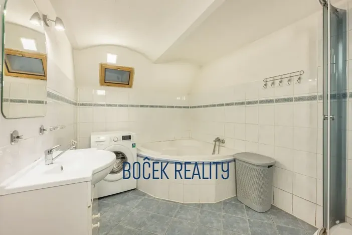 Prodej rodinného domu, Sýkořice, 211 m2