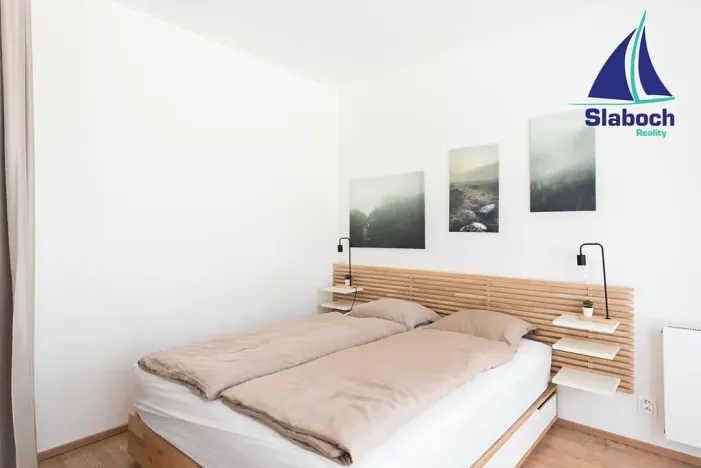 Pronájem bytu 1+kk, Praha - Karlín, Breitfeldova, 45 m2