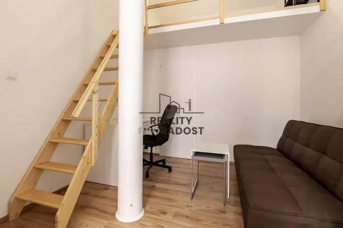 Pronájem bytu 1+kk, Brno, Hybešova, 21 m2