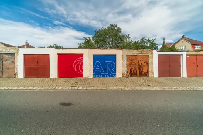 Pronájem garáže, Praha - Satalice, U Řempa, 13 m2