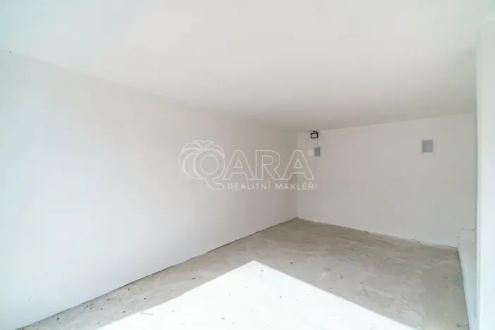 Pronájem garáže, Praha - Satalice, U Řempa, 13 m2