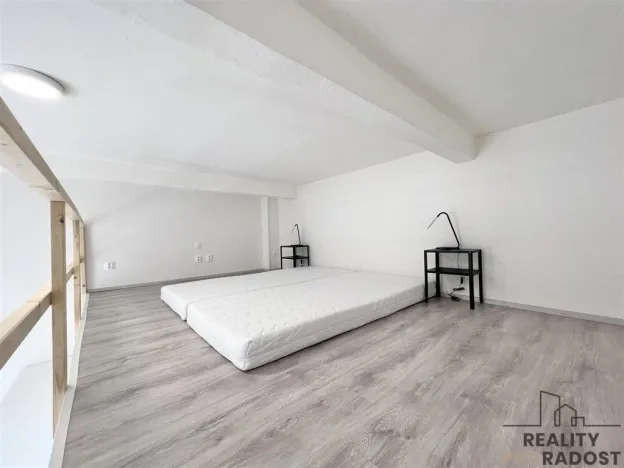 Pronájem bytu 1+kk, Brno, Hybešova, 22 m2