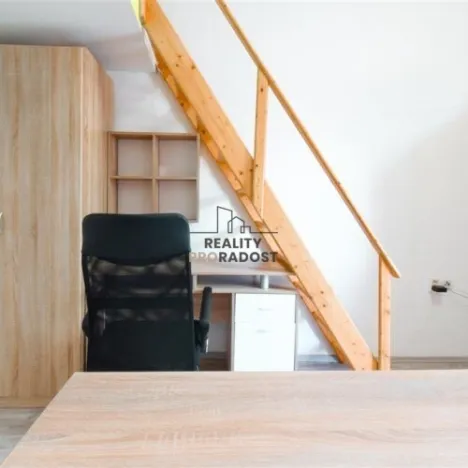 Pronájem bytu 1+kk, Brno, Hybešova, 23 m2