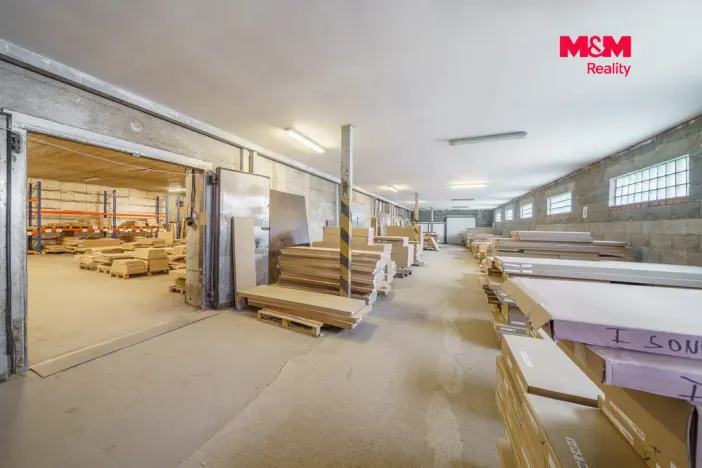 Pronájem obchodního prostoru, Teplice, Libušina, 1100 m2