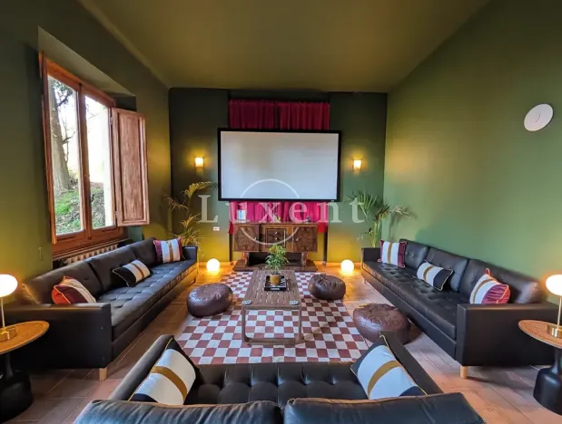 Prodej vily, Loro Ciuffenna, Itálie, 900 m2