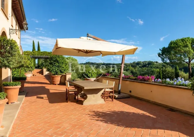 Prodej vily, Lucca, Itálie, 800 m2
