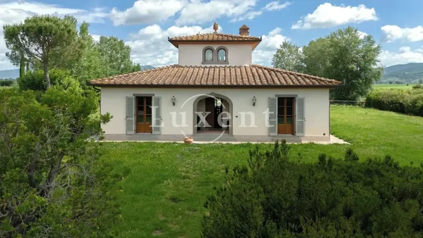 Prodej vily, Cortona, Itálie, 150 m2