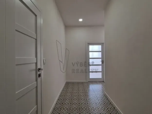 Pronájem bytu 2+kk, Praha - Vršovice, Smolenská, 50 m2
