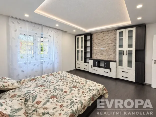 Prodej bytu 2+kk, Plzeň - Severní Předměstí, Křížkova, 76 m2