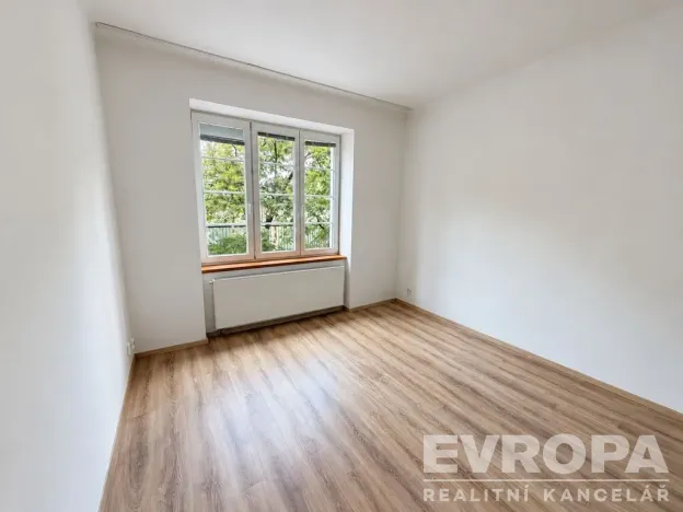 Pronájem bytu 2+kk, Plzeň - Jižní Předměstí, Stehlíkova, 56 m2