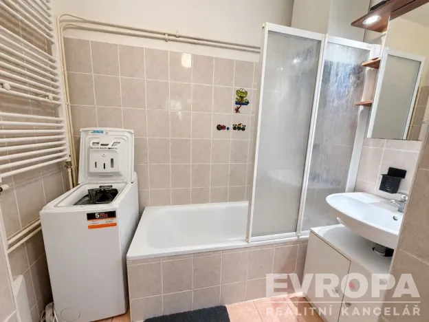 Pronájem bytu 2+kk, Plzeň - Jižní Předměstí, Stehlíkova, 56 m2