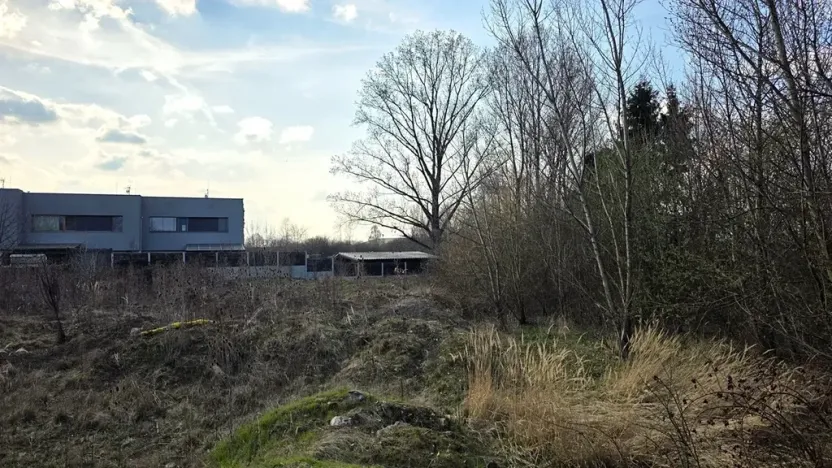 Dražba pozemku pro bydlení, Praha - Ďáblice, Červenomlýnská, 3900 m2