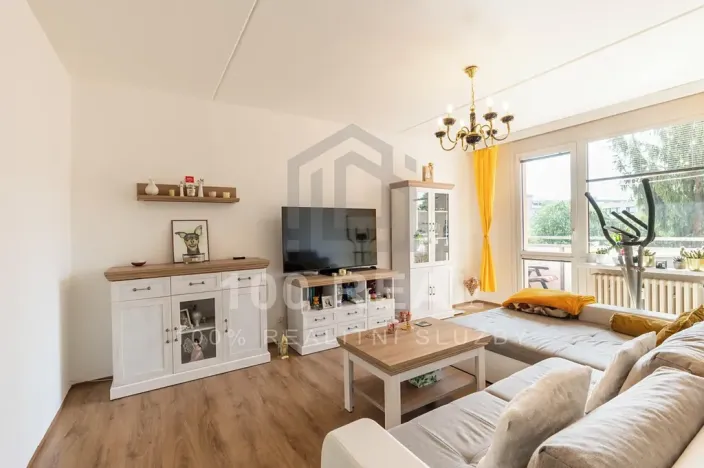 Pronájem bytu 2+1, Hradec Králové, Urxova, 64 m2