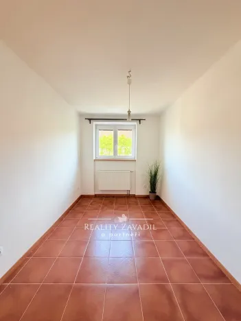 Prodej bytu 3+1, Pardubice, Sezemická, 58 m2