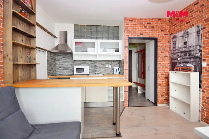 Pronájem bytu 1+1, Děčín - Děčín IX-Bynov, Kyjevská, 34 m2