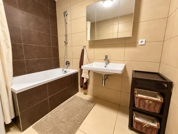 Pronájem bytu 2+kk, Praha - Střížkov, Jitravská, 56 m2