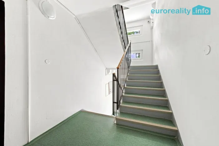 Prodej bytu 2+1, Stráž pod Ralskem, Máchova, 42 m2